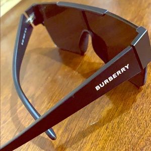Burberry Polarized  Sunglasses BE4291